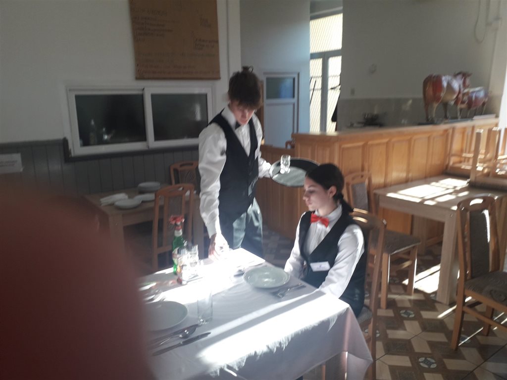 poslovni_rucak
